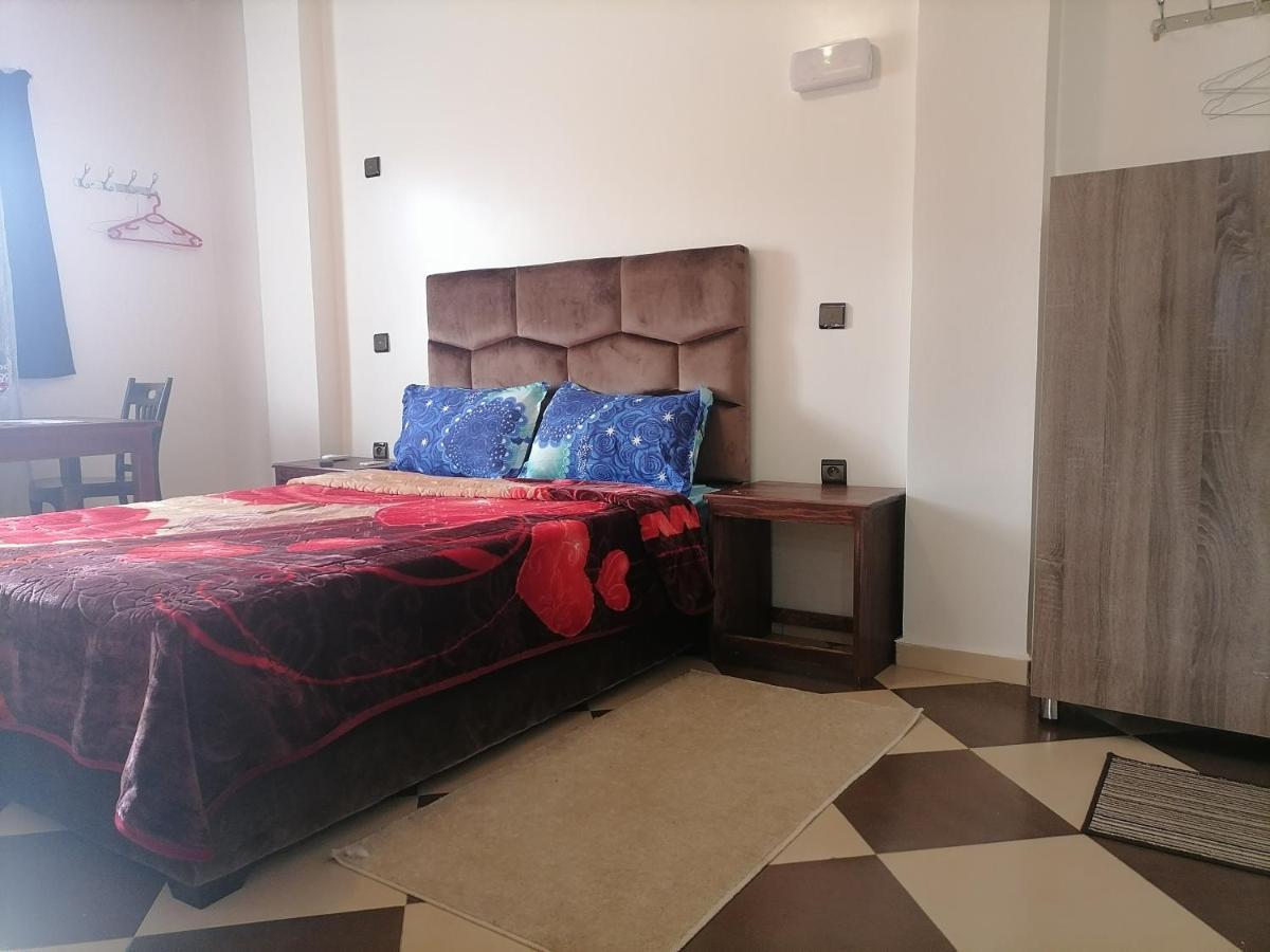 ZELLAKA hôtel&café Khouribga Exterior foto